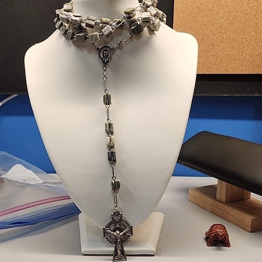 Vintage ERIN Celtic Cross Rosary Necklace Silver Tone Devotional Jewelry
